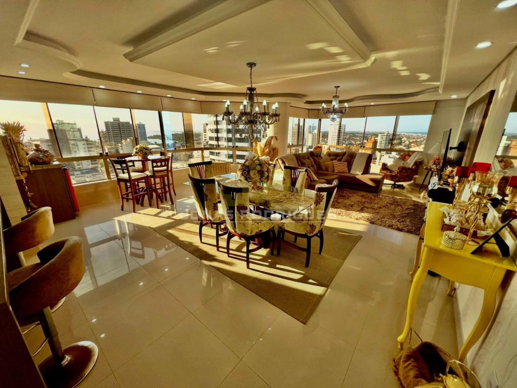 Apartamento 3 Dormitórios