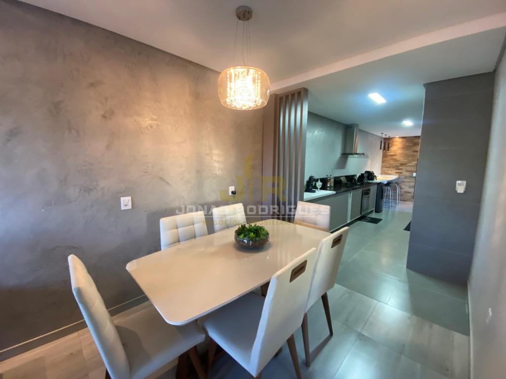 Casa 3 Dormitórios