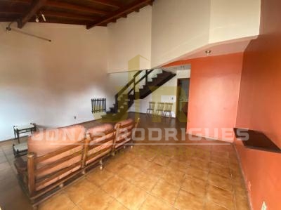 Casa 3 Dormitórios