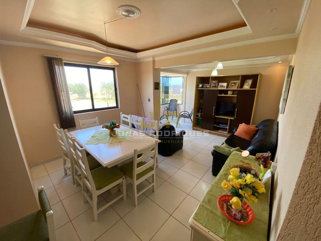 Apartamento 3 Dormitórios