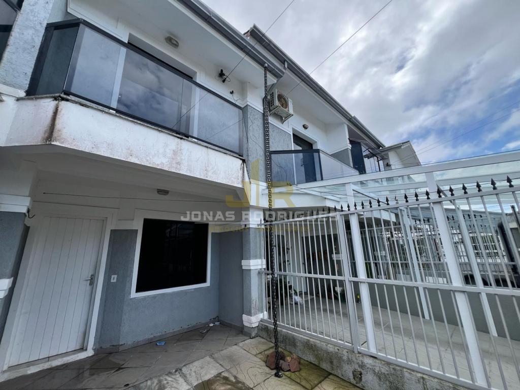 Sobrado/ Duplex 3 Dormitórios