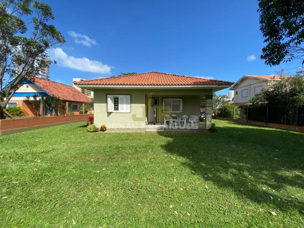 Casa 4 Dormitórios