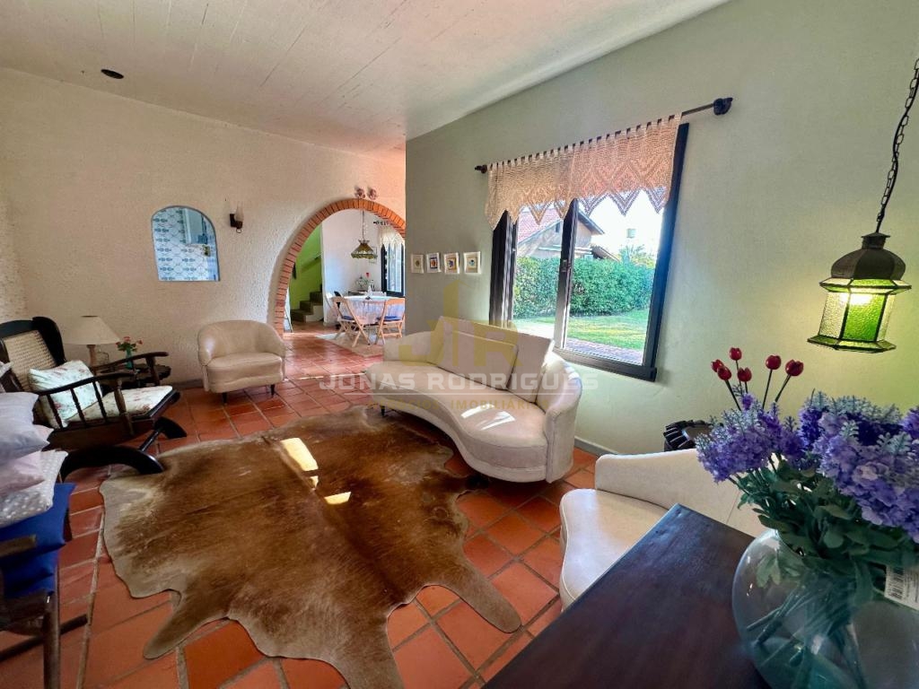 Casa 3 Dormitórios